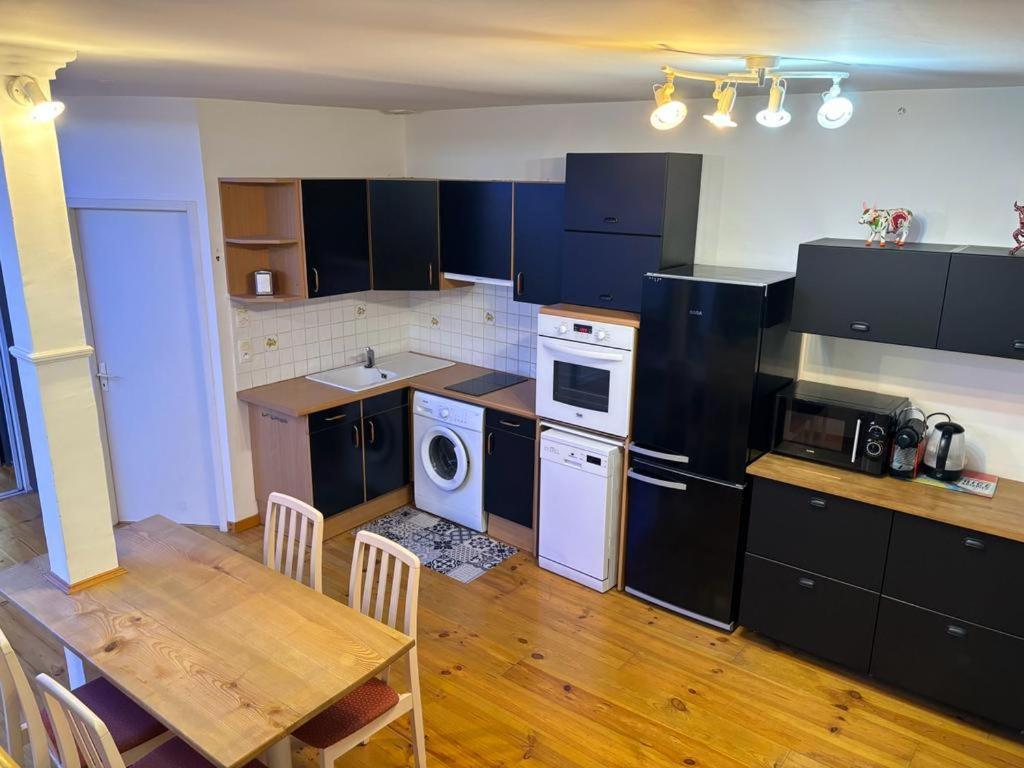Luchon Loft De Charme Leilighet Bagnères-de-Luchon Eksteriør bilde